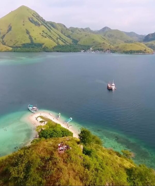 labuan bajo sunset trip