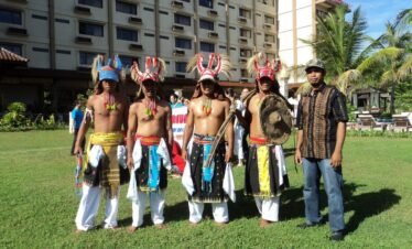 labuan bajo city tour